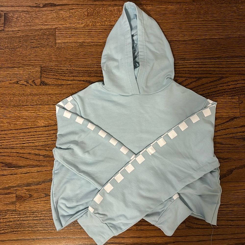 checkered baby blue crop top